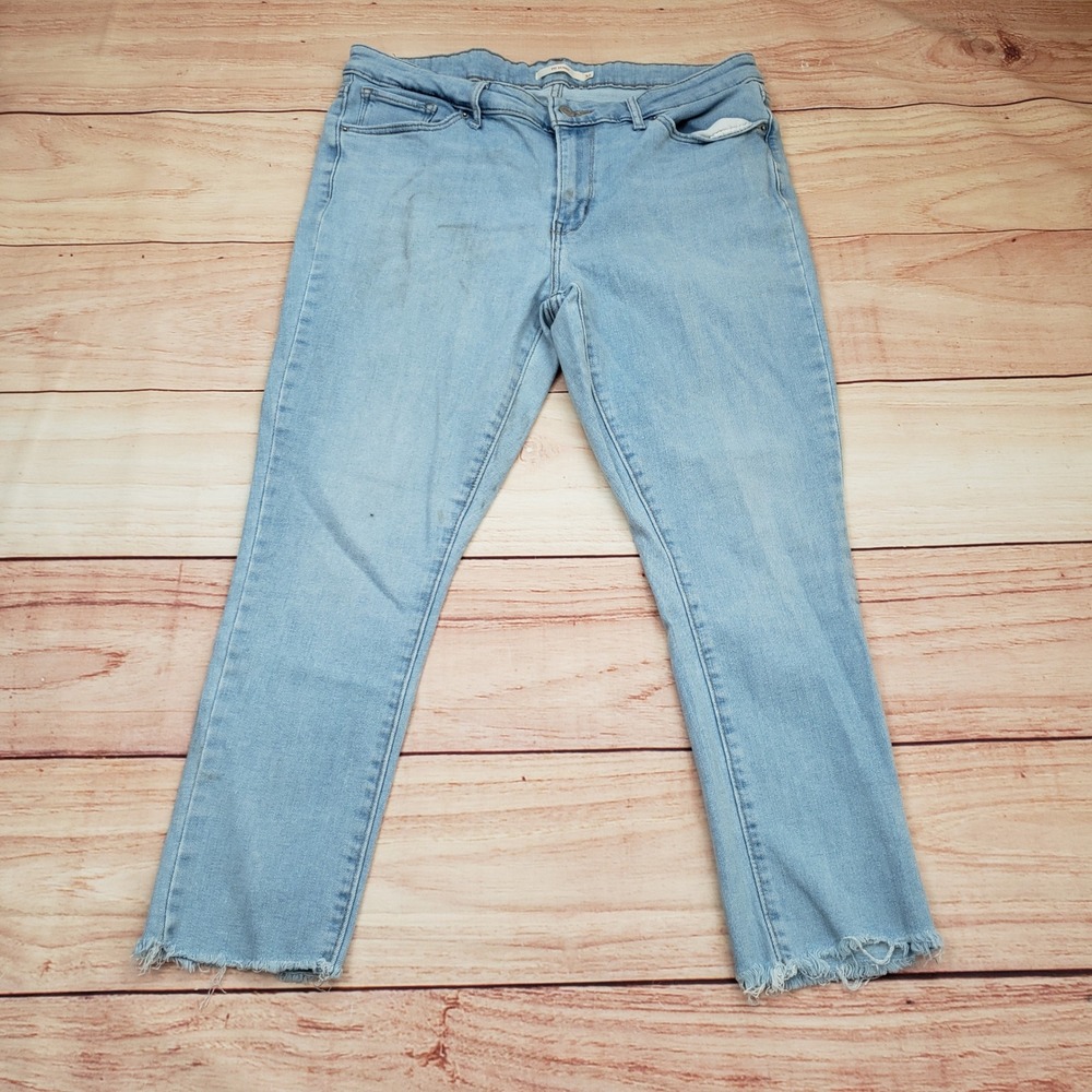 Levis 711 Skinny Jeans Womens 32x26 Blue Light Wash Raw Hem Stretch 18881-0612